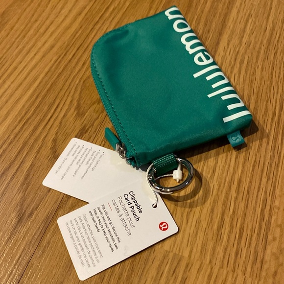❤️ Lululemon Clippable Card Pouch NWT - Picture 5 of 13